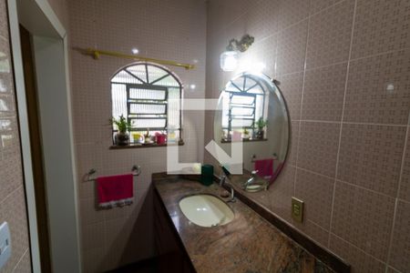 Casa à venda com 300m², 5 quartos e 10 vagas Casa à venda com 300m², 5 quartos e 10 vagasBanheiro da Suíte 2