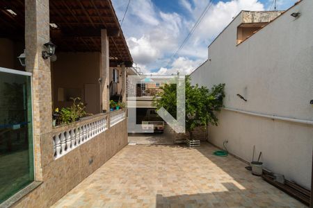 Casa à venda com 300m², 5 quartos e 10 vagas Casa à venda com 300m², 5 quartos e 10 vagasGaragem