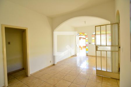 Sala de casa à venda com 4 quartos, 456m² em Coração Eucarístico, Belo Horizonte