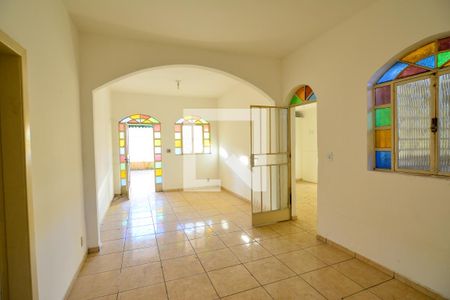 Sala de casa à venda com 4 quartos, 456m² em Coração Eucarístico, Belo Horizonte