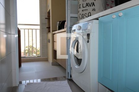 Apartamento à venda com 70m², 2 quartos e 1 vagaÁrea de Serviço