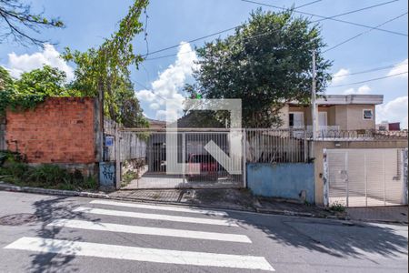 Casa para alugar com 38m², 1 quarto e sem vaga Casa para alugar com 38m², 1 quarto e sem vagaFachada