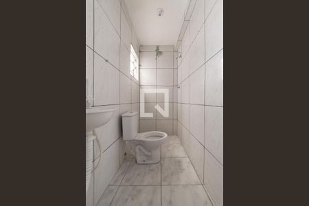 Banheiro de casa para alugar com 1 quarto, 38m² em Vila Nair, São Paulo