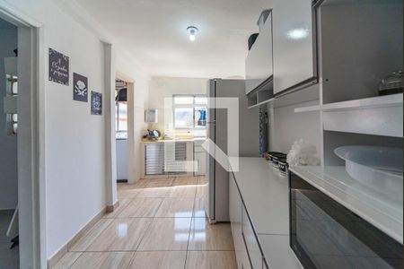 Casa à venda com 180m², 4 quartos e 2 vagas Casa à venda com 180m², 4 quartos e 2 vagasCozinha