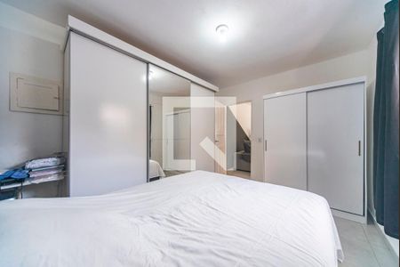 Quarto de casa à venda com 4 quartos, 180m² em Jardim Ipanema, Santo André