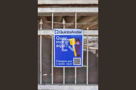 Casa à venda com 180m², 4 quartos e 2 vagas Casa à venda com 180m², 4 quartos e 2 vagasPlaca Banner Instalada na Fachada