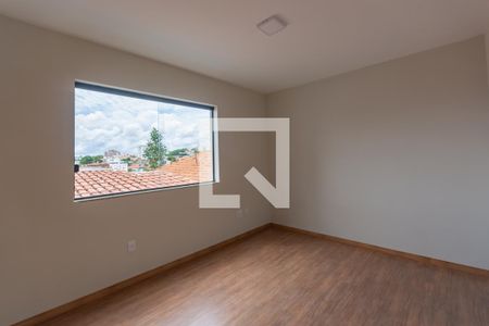 Casa à venda com 128m², 3 quartos e 2 vagasSuíte