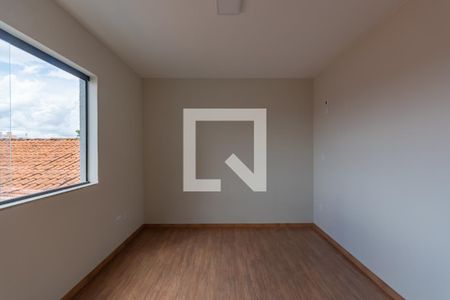 Casa à venda com 128m², 3 quartos e 2 vagasSuíte