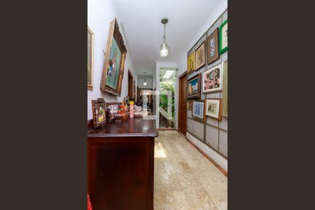 Casa para alugar com 550m², 3 quartos e 3 vagasCorredor