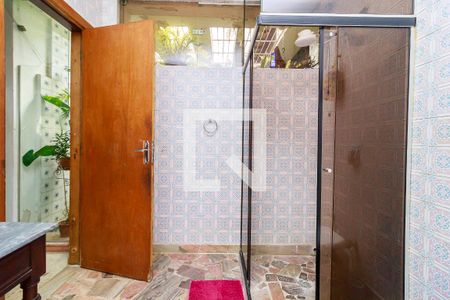 Casa para alugar com 550m², 3 quartos e 3 vagasBanheiro 3