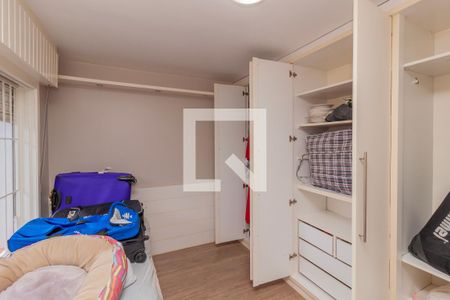 Casa para alugar com 328m², 5 quartos e 5 vagas Casa para alugar com 328m², 5 quartos e 5 vagasQuarto 4