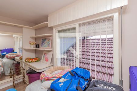 Casa para alugar com 328m², 5 quartos e 5 vagas Casa para alugar com 328m², 5 quartos e 5 vagasQuarto 4