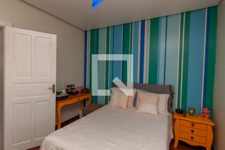 Casa para alugar com 328m², 5 quartos e 5 vagas Casa para alugar com 328m², 5 quartos e 5 vagasQuarto 2