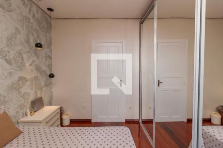 Casa para alugar com 328m², 5 quartos e 5 vagas Casa para alugar com 328m², 5 quartos e 5 vagasQuarto 3