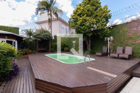 Casa para alugar com 328m², 5 quartos e 5 vagas Casa para alugar com 328m², 5 quartos e 5 vagasÁrea externa