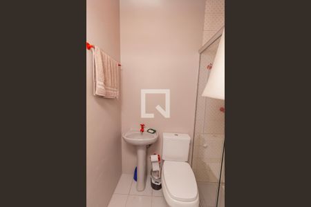 Casa para alugar com 328m², 5 quartos e 5 vagas Casa para alugar com 328m², 5 quartos e 5 vagasBanheiro 4