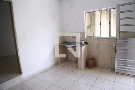 Sala-Cozinha de casa para alugar com 1 quarto, 45m² em Jardim Santo Elias, São Paulo