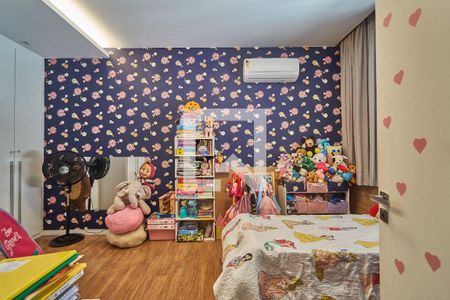 Apartamento à venda com 230m², 3 quartos e 1 vagaQuarto 2