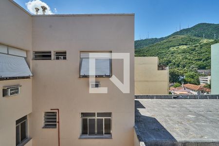 Apartamento à venda com 230m², 3 quartos e 1 vagaÁrea de Serviço - Vista