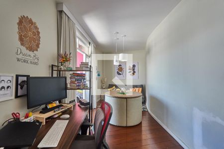 Apartamento à venda com 230m², 3 quartos e 1 vagaSala