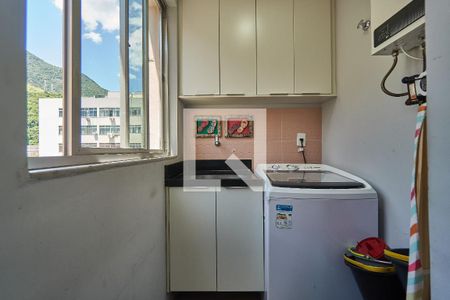 Apartamento à venda com 230m², 3 quartos e 1 vagaÁrea de Serviço