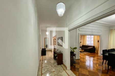 Hall de entrada de apartamento à venda com 4 quartos, 254m² em Copacabana, Rio de Janeiro