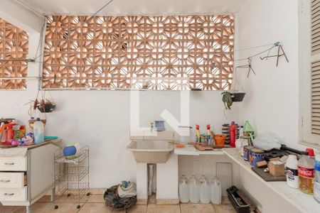 Casa à venda com 250m², 3 quartos e 2 vagas Casa à venda com 250m², 3 quartos e 2 vagasLavanderia