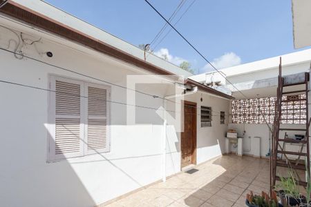 Casa à venda com 250m², 3 quartos e 2 vagas Casa à venda com 250m², 3 quartos e 2 vagasQuintal
