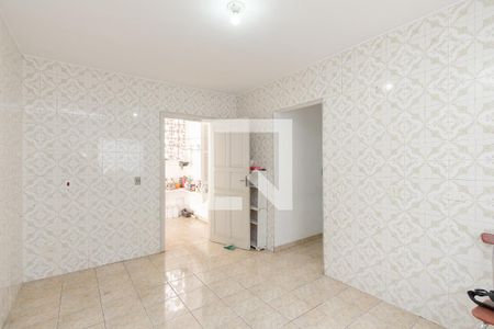 Casa à venda com 250m², 3 quartos e 2 vagas Casa à venda com 250m², 3 quartos e 2 vagasCozinha