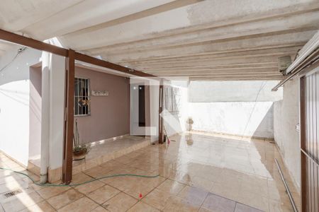 Casa à venda com 250m², 3 quartos e 2 vagas Casa à venda com 250m², 3 quartos e 2 vagasGaragem