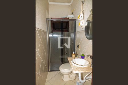 Casa à venda com 250m², 4 quartos e 4 vagas Casa à venda com 250m², 4 quartos e 4 vagasCasa 1 - Banheiro social