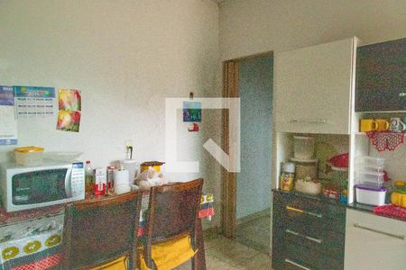 Casa à venda com 250m², 4 quartos e 4 vagas Casa à venda com 250m², 4 quartos e 4 vagasCasa 2 - cozinha