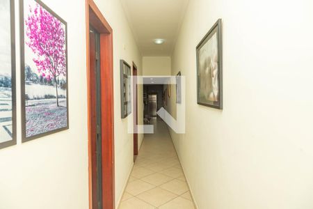 Casa à venda com 250m², 4 quartos e 4 vagas Casa à venda com 250m², 4 quartos e 4 vagasCasa 1 - Corredor