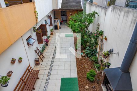 Casa à venda com 250m², 4 quartos e 4 vagas Casa à venda com 250m², 4 quartos e 4 vagasQuintal