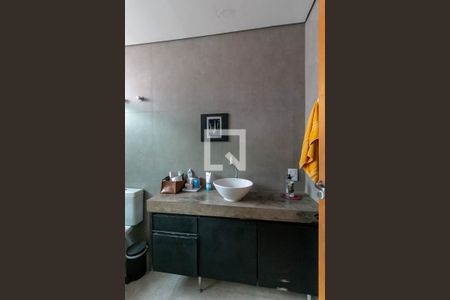 Casa à venda com 739m², 4 quartos e 6 vagasBanheiro 3