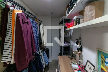 Casa à venda com 739m², 4 quartos e 6 vagasCloset Quarto 3