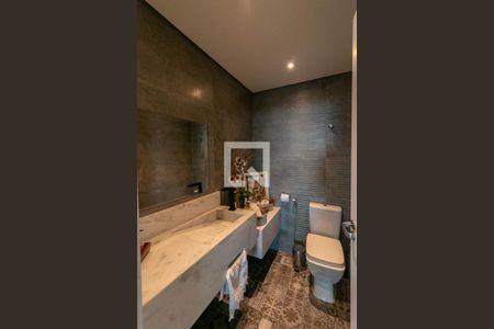 Casa à venda com 739m², 4 quartos e 6 vagasLavabo