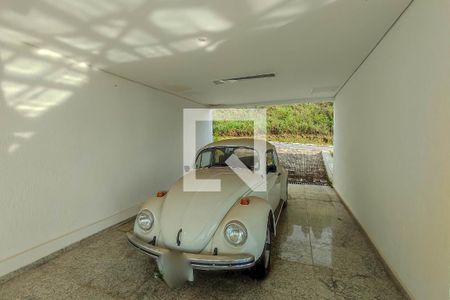 Casa à venda com 739m², 4 quartos e 6 vagasGaragem