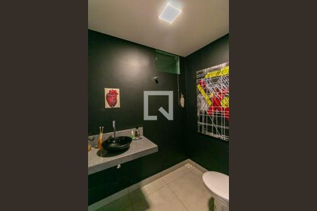 Casa à venda com 739m², 4 quartos e 6 vagasLavabo 2