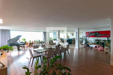 Sala de casa à venda com 4 quartos, 739m² em Buritis, Belo Horizonte