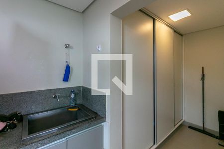 Casa à venda com 739m², 4 quartos e 6 vagasSala