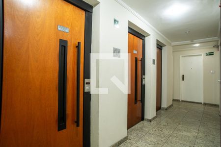 Apartamento à venda com 80m², 2 quartos e 1 vagaÁrea comum - Elevadores