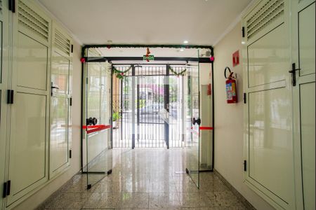 Apartamento à venda com 80m², 2 quartos e 1 vagaÁrea comum - Entrada do condomínio