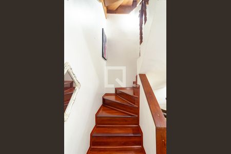 Escadas de casa à venda com 6 quartos, 447m² em Vila Santa Catarina, São Paulo