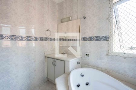 Casa à venda com 250m², 5 quartos e 4 vagasBanheiro da Suíte Master