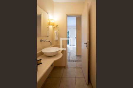 Casa à venda com 250m², 5 quartos e 4 vagasLavabo