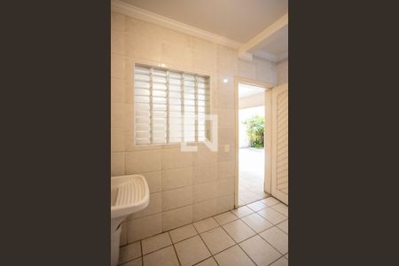 Casa à venda com 250m², 5 quartos e 4 vagasÁrea de Serviço