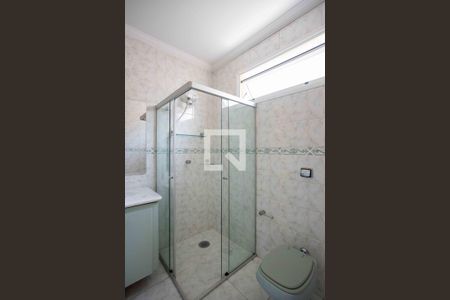 Casa à venda com 250m², 5 quartos e 4 vagasBanheiro da Suíte 2