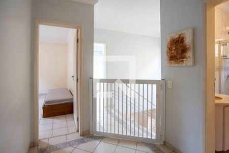 Casa à venda com 250m², 5 quartos e 4 vagasHall