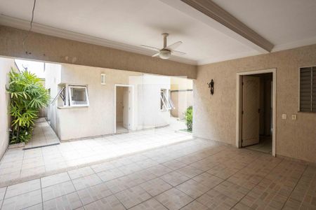 Casa à venda com 250m², 5 quartos e 4 vagasÁrea comum